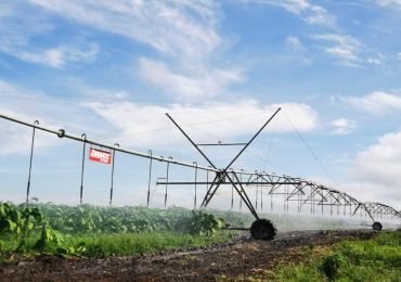 Smart irrigation system and solar pump inverter